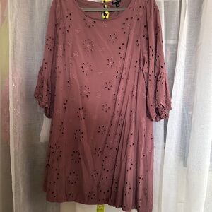 Plum colored dress with quarter length sleeve